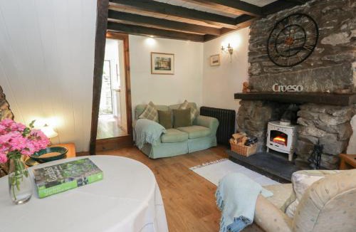 Gwynedd- Snowdonia House | Squirrel Cottage
