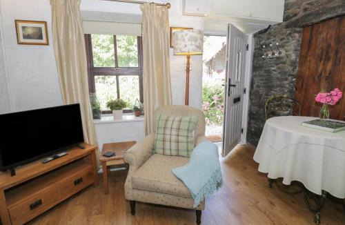 Gwynedd- Snowdonia House | Squirrel Cottage
