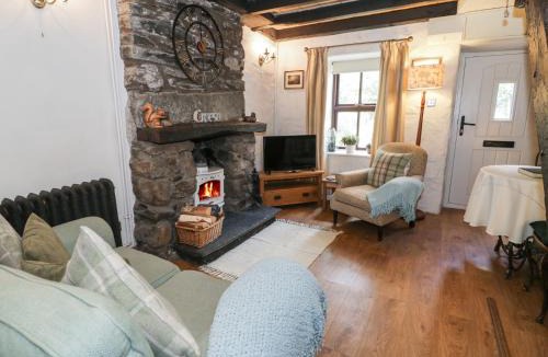 Gwynedd- Snowdonia House | Squirrel Cottage