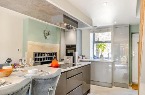 Padfield House | Squirrel Cottage