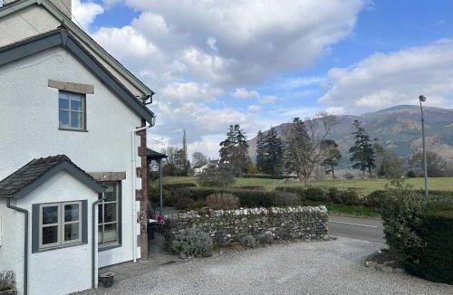 Thornthwaite House | Squirrel Cottage