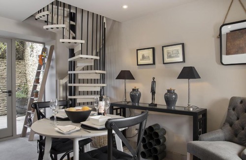 Tetbury House | Squirrel Cottage