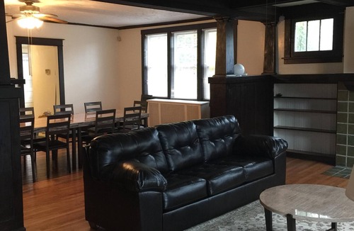 Greenfield Apartment | Squirrel Hill- Close to everything