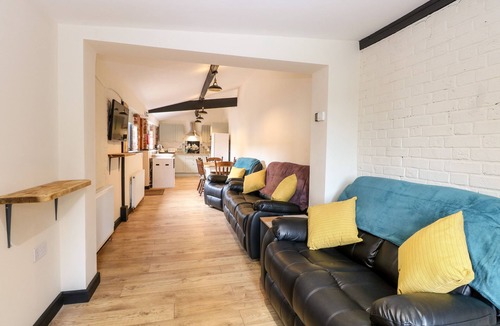 Swafield Cottage | Squirrel Lodge