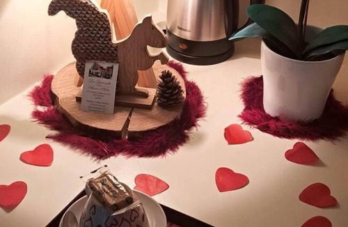 Berthen House | Squirrel Room
