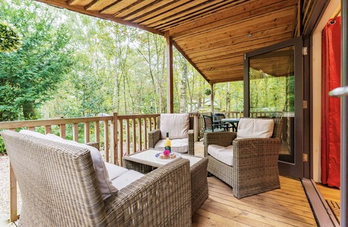 Weybourne Cabin | Squirrels Chase- sleeps 6, High Kelling