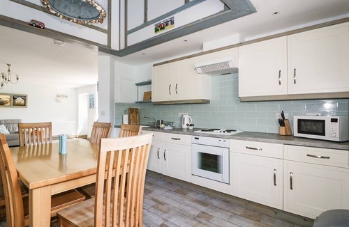 Gorran Cottage | SQUIRRELS DRAY, pet friendly, with a garden in Gorran Haven