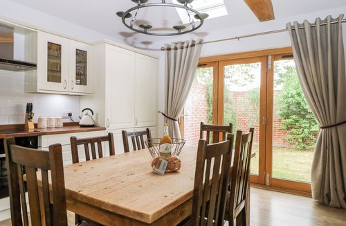 Fareham Cottage | Squirrels Drey