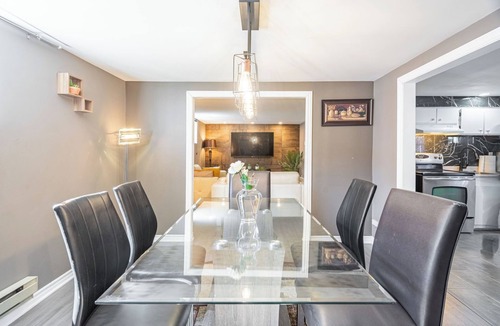 Mascouche Apartment | SS apartment with whirlpool bath - citq 318125