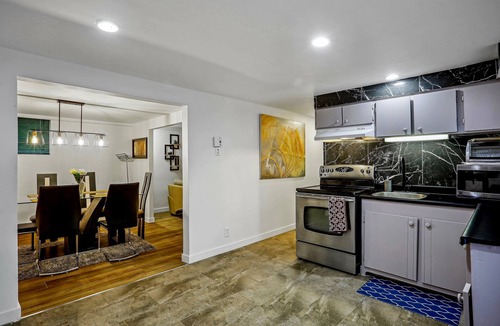 Mascouche Apartment | SS apartment with whirlpool bath - citq 318125