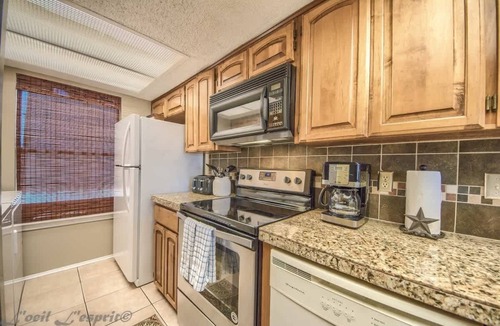 New Braunfels Condo | SS B11 Seele Street River Retreat