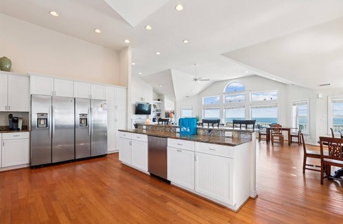 Southern Shores House | SS2-Oceanfront w/7 masters, private pool & hot tub, elevator & pool table
