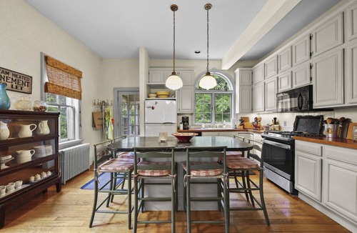 Lenox House | St Anne`s Manor | Walk to Downtown! Sleeps 8