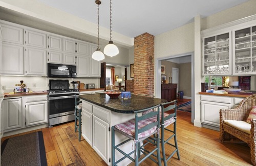Lenox House | St Anne`s Manor | Walk to Downtown! Sleeps 8