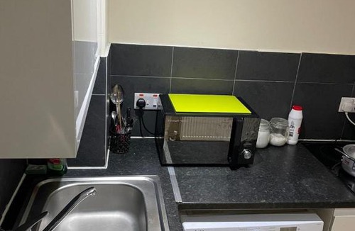 Thamesmead East House | St ANTHONY PRIVATE ROOM