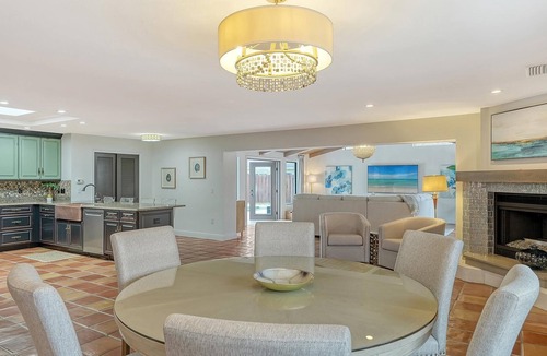 Saint Armands Key House | St Armand's Home with pool