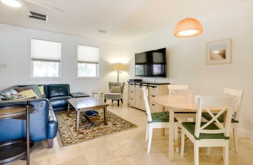 St. Augustine Beach House | St Augustine Cottage with Fire Pit - Walk to Pier!