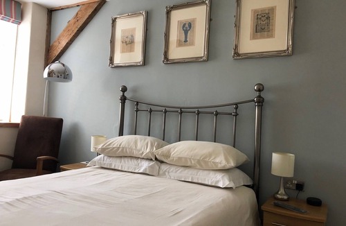Newquay City Centre House | St Bernards Guesthouse