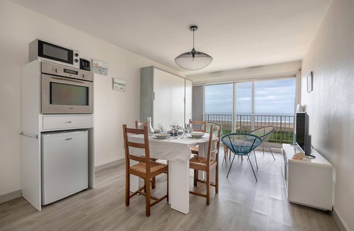 Saint-Brevin-les-Pins Apartment | St Brévin - Studio - 4 People - Sea View