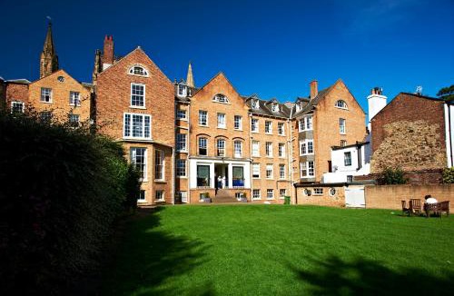 Durham Bed & Breakfast | St Chad's College