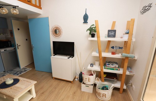 Saint-Cyprien Plage Ski Chalet | St Cyprien Plage pretty house near the beach