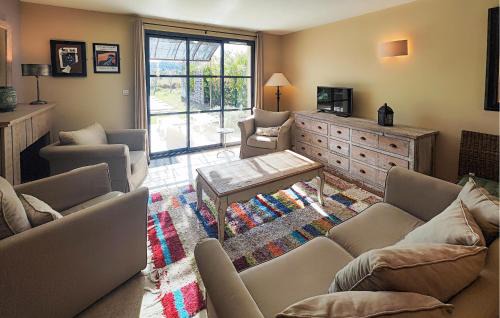 Jonquieres House | Stunning Home In Saint-Laurent-De-La-Ca