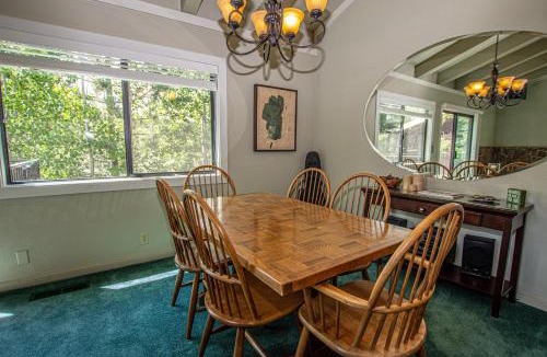 Lake Forest House | St Francis #18 By Hauserman Rentals