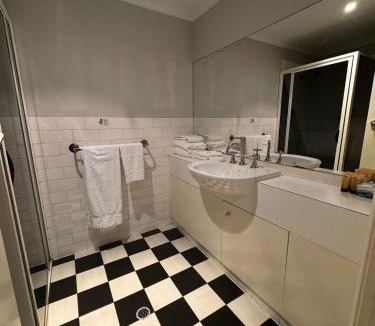 Old Reynella Hotel | St Francis Winery