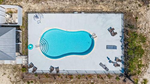Eastpoint House | St George Sound Home, Pool, Fire Pit, Steps to Water