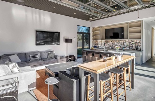 St. Helena Villa | St. Helena Gem - Forever Dreamin