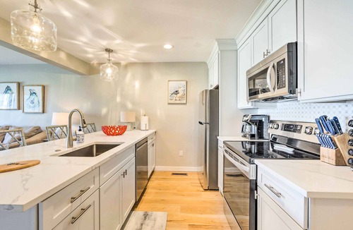 Oceanmarsh Subdivision Condo | St Helena Island Condo w/Pool & Beach Access!