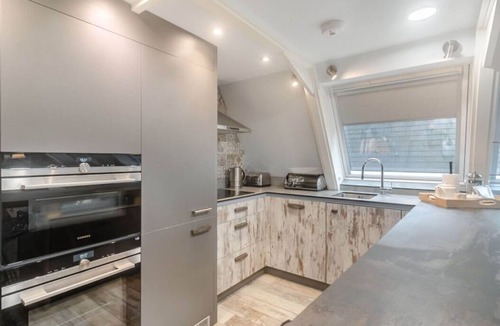 Praze-An-Beeble Cabin | St Ives Studio Spa, Praze-An-Beeble