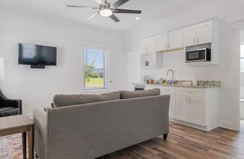 Carrabelle Hotel | St James Bay Golf & Pickleball Resort