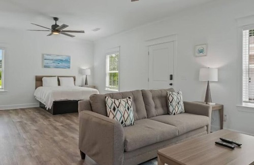 Carrabelle Hotel | St James Bay Golf & Pickleball Resort