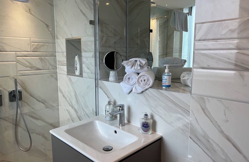 Westminster Apartment | St James Park 2bed2bath apartment, Westminster