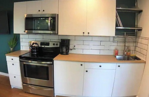 St. Johns Bed & Breakfast | St. John’s/cathedral park getaway