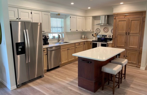 Satsuma House | St. Johns River Community Home with Dock Access