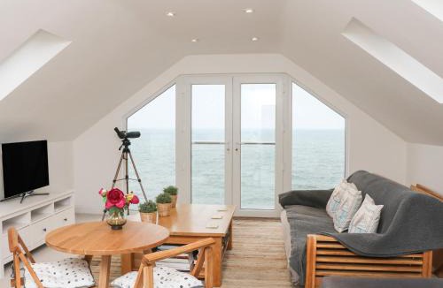 Dawlish House | St Julien