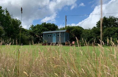 Saint Kew Apartment | St. Kew Shepherd Huts