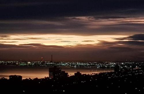 St Kilda Apartment | St Kilda Penthouse, Views, Spa by Custom Bnb Hosting