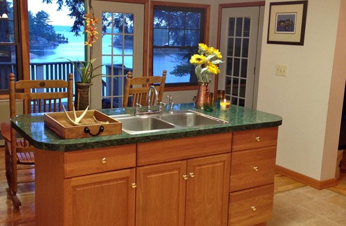 Hammond Cottage | St. Lawrence Waterfront Cottage Blind Bay