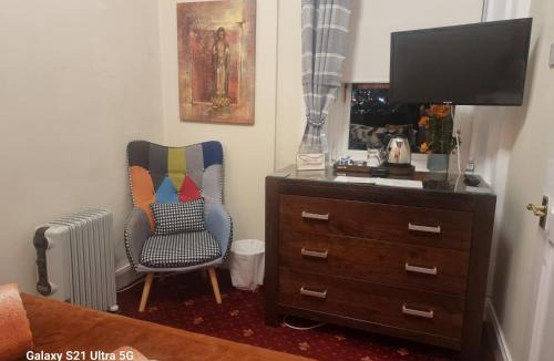 Largs Bed & Breakfast | St Leonards Guest House