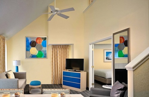 Chesterfield Hotel | St. Louis Adventure Base: Comfortable Accommodations, Explore Nearby Attractions