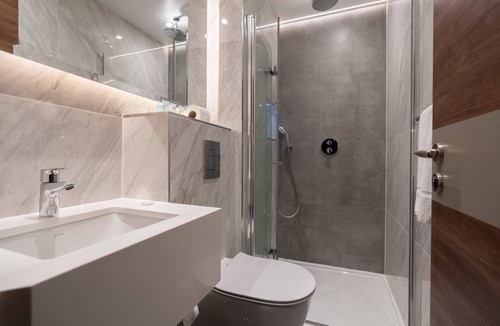 Earl's Court Hotel | St. Mark Hotel