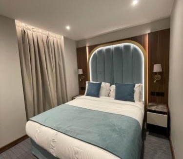 Earl's Court Hotel | St Mark's - Merit Hotels