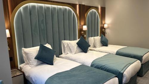 Earl's Court Hotel | St Mark's - Merit Hotels