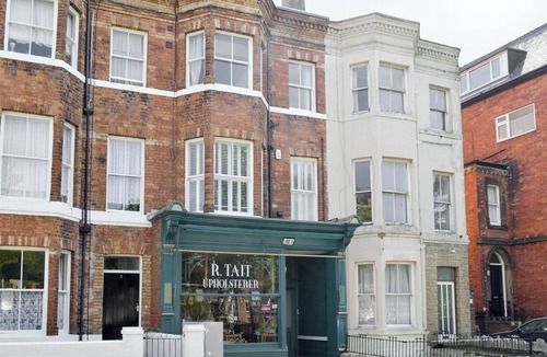 South Cliff Cottage | St Martins Square Apartment 2