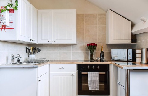 South Cliff Cottage | St Martins Square Apartment 3