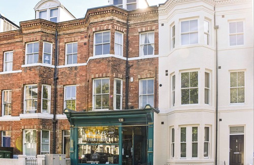 South Cliff Cottage | St Martins Square Apartment 3