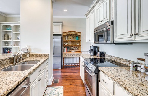 St. Marys House | St Marys Vacation Rental w/Community Dock Access!